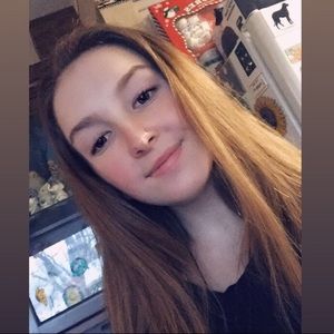 Meet your Posher, Hailey